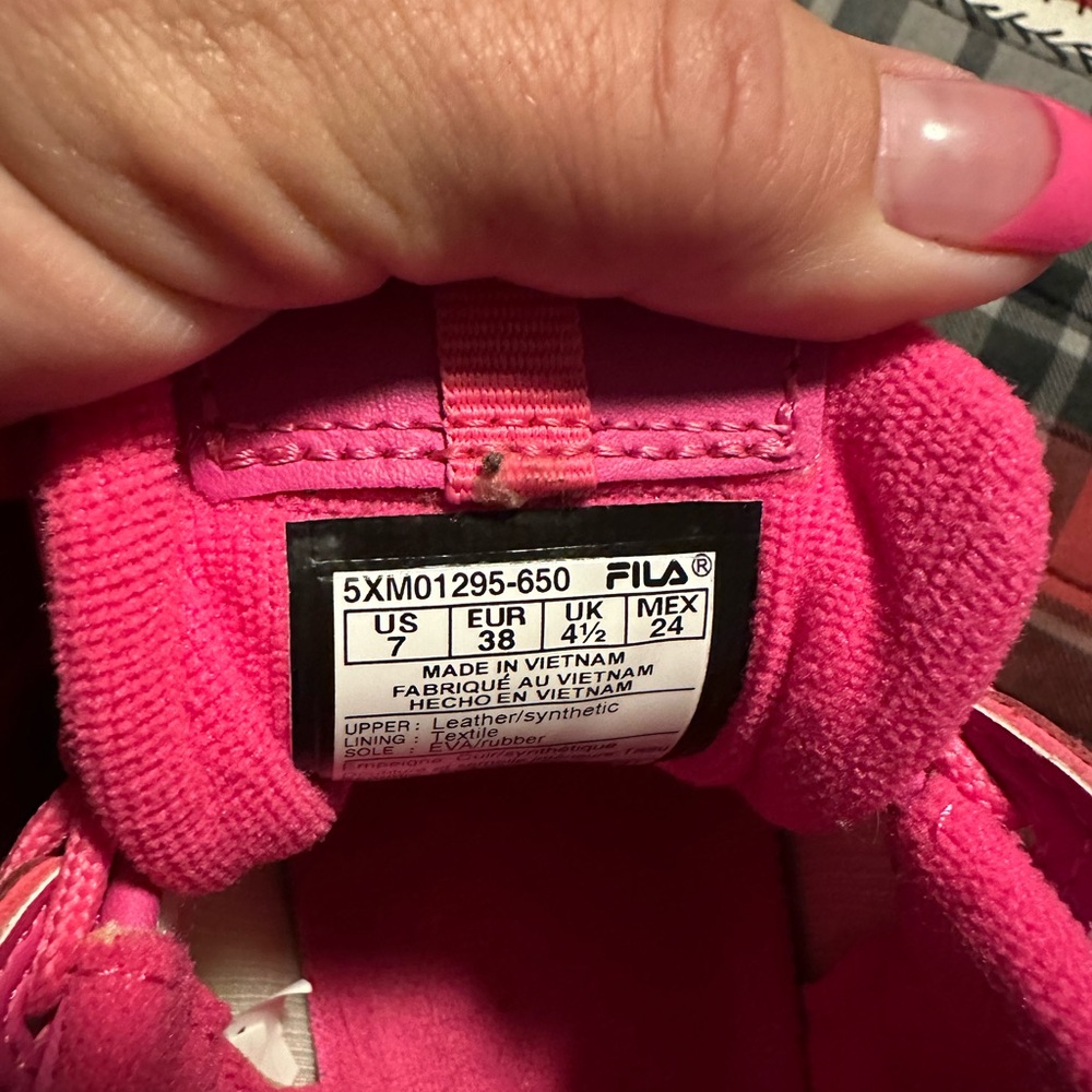 Hot pink fila size 7 - Picture 4 of 4